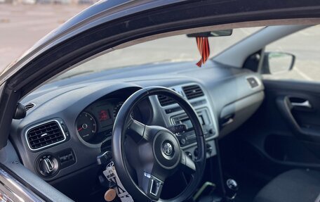Volkswagen Polo VI (EU Market), 2013 год, 880 000 рублей, 10 фотография