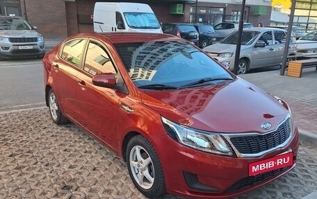 KIA Rio III рестайлинг, 2013 год, 795 000 рублей, 2 фотография