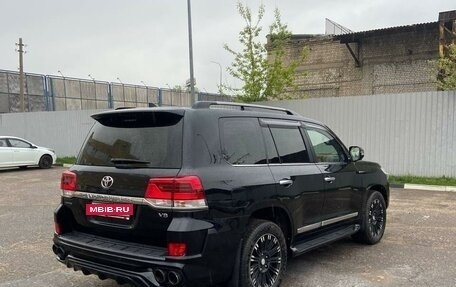 Toyota Land Cruiser 200, 2017 год, 7 300 000 рублей, 5 фотография