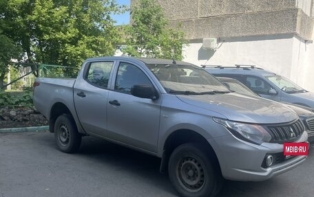 Mitsubishi L200 IV рестайлинг, 2018 год, 1 750 000 рублей, 3 фотография