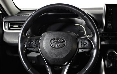 Toyota RAV4, 2021 год, 3 940 000 рублей, 12 фотография