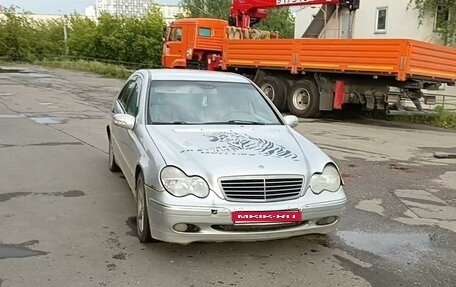 Mercedes-Benz C-Класс, 2001 год, 340 000 рублей, 5 фотография