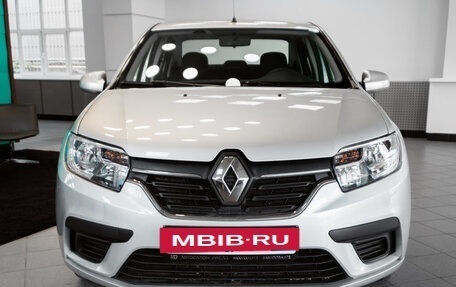 Renault Logan II, 2018 год, 949 000 рублей, 11 фотография