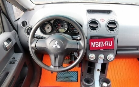 Mitsubishi Colt VI рестайлинг, 2005 год, 499 000 рублей, 18 фотография