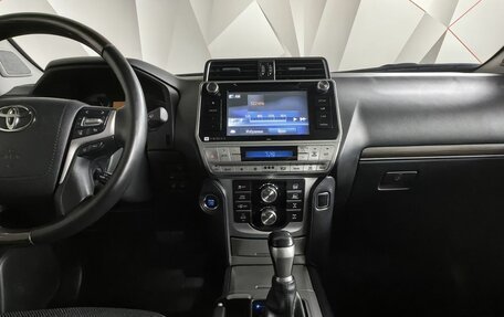 Toyota Land Cruiser Prado 150 рестайлинг 2, 2017 год, 5 397 000 рублей, 11 фотография