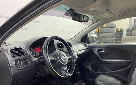 Volkswagen Polo VI (EU Market), 2011 год, 835 000 рублей, 21 фотография