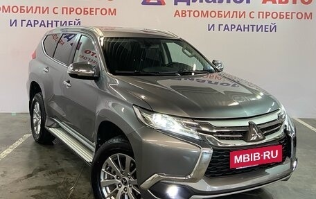 Mitsubishi Pajero Sport III рестайлинг, 2018 год, 3 099 000 рублей, 3 фотография
