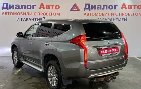 Mitsubishi Pajero Sport III рестайлинг, 2018 год, 3 099 000 рублей, 4 фотография