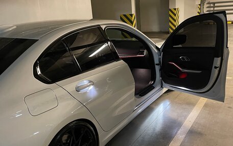 BMW 3 серия, 2019 год, 3 890 000 рублей, 4 фотография