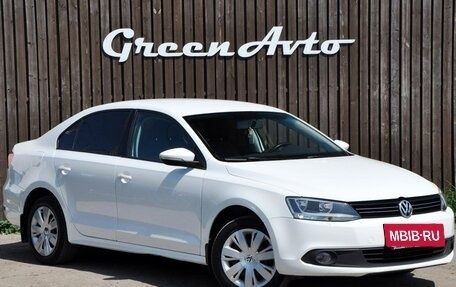 Volkswagen Jetta VI, 2012 год, 970 000 рублей, 3 фотография