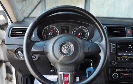 Volkswagen Jetta VI, 2012 год, 970 000 рублей, 11 фотография