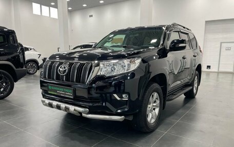 Toyota Land Cruiser Prado 150 рестайлинг 2, 2021 год, 5 400 000 рублей, 3 фотография