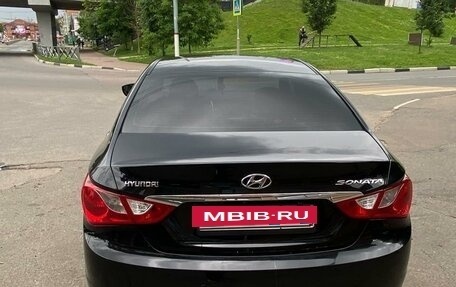 Hyundai Sonata VI, 2011 год, 1 150 000 рублей, 3 фотография