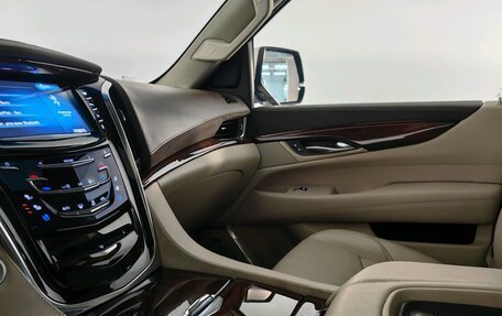 Cadillac Escalade IV, 2016 год, 4 765 000 рублей, 22 фотография