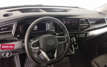 Volkswagen Multivan T6 рестайлинг, 2022 год, 9 450 000 рублей, 12 фотография