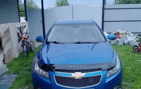 Chevrolet Cruze II, 2011 год, 700 000 рублей, 1 фотография