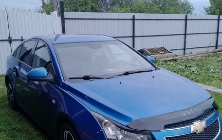 Chevrolet Cruze II, 2011 год, 700 000 рублей, 2 фотография