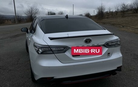 Toyota Camry, 2021 год, 4 200 000 рублей, 3 фотография