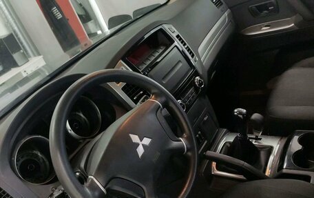 Mitsubishi Pajero IV, 2014 год, 2 449 000 рублей, 6 фотография