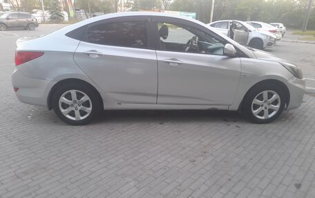 Hyundai Solaris II рестайлинг, 2012 год, 529 000 рублей, 3 фотография