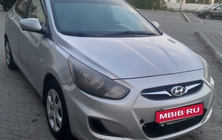 Hyundai Solaris II рестайлинг, 2012 год, 529 000 рублей, 2 фотография