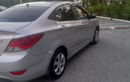 Hyundai Solaris II рестайлинг, 2012 год, 529 000 рублей, 4 фотография