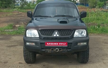 Mitsubishi L200 III рестайлинг, 2006 год, 1 100 000 рублей, 1 фотография