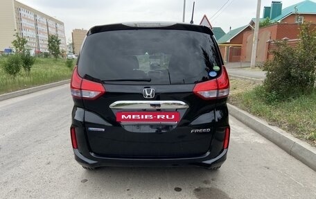 Honda Freed II, 2018 год, 1 600 000 рублей, 16 фотография