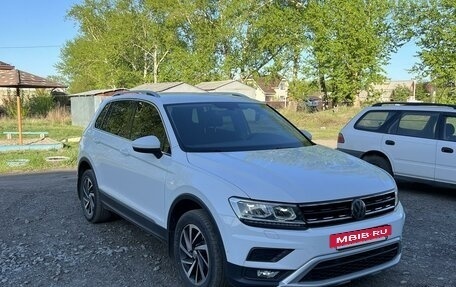 Volkswagen Tiguan II, 2018 год, 3 300 000 рублей, 9 фотография