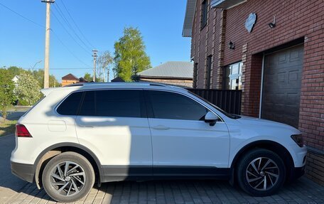 Volkswagen Tiguan II, 2018 год, 3 300 000 рублей, 20 фотография