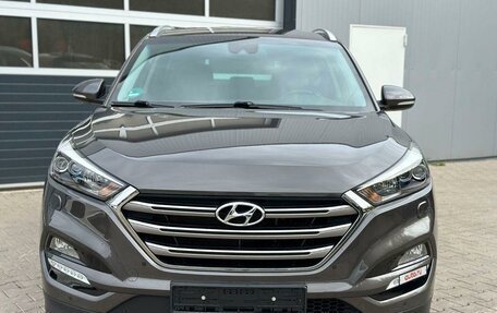 Hyundai Tucson III, 2017 год, 1 550 000 рублей, 2 фотография