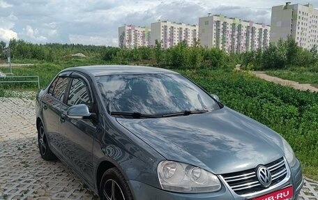 Volkswagen Jetta VI, 2009 год, 450 000 рублей, 3 фотография
