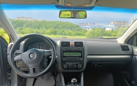 Volkswagen Jetta VI, 2009 год, 450 000 рублей, 10 фотография