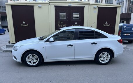 Chevrolet Cruze II, 2011 год, 815 000 рублей, 8 фотография