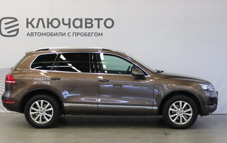 Volkswagen Touareg III, 2013 год, 2 098 000 рублей, 4 фотография