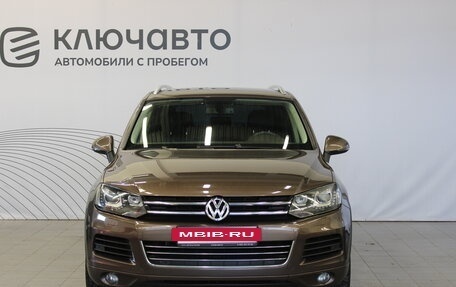 Volkswagen Touareg III, 2013 год, 2 098 000 рублей, 2 фотография