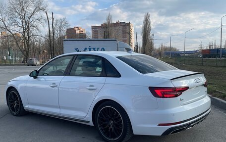 Audi A4, 2018 год, 3 250 000 рублей, 8 фотография