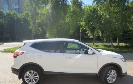 Nissan Qashqai, 2014 год, 1 900 000 рублей, 2 фотография