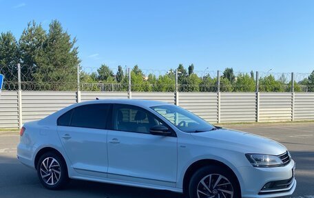 Volkswagen Jetta VI, 2017 год, 1 720 000 рублей, 4 фотография