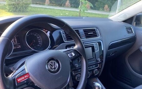 Volkswagen Jetta VI, 2017 год, 1 720 000 рублей, 6 фотография