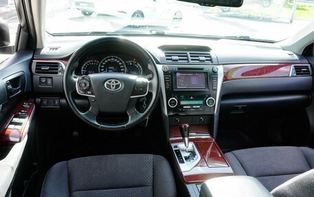 Toyota Camry, 2014 год, 1 999 000 рублей, 6 фотография