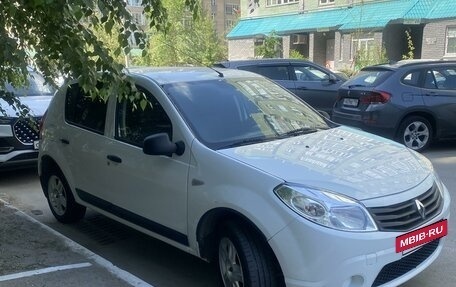 Renault Sandero I, 2013 год, 495 000 рублей, 2 фотография