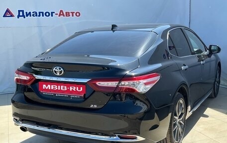 Toyota Camry, 2023 год, 4 600 000 рублей, 5 фотография