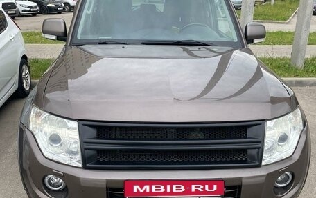 Mitsubishi Pajero IV, 2011 год, 2 350 000 рублей, 2 фотография