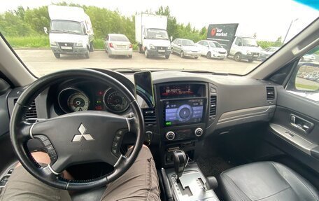 Mitsubishi Pajero IV, 2011 год, 2 350 000 рублей, 5 фотография