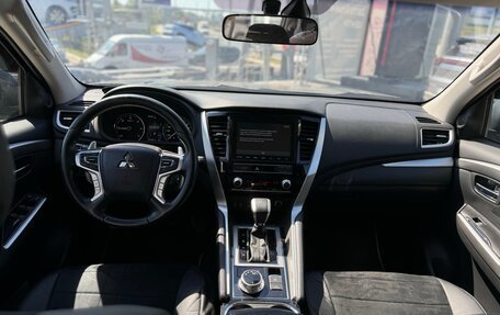 Mitsubishi Pajero Sport III рестайлинг, 2021 год, 4 067 000 рублей, 12 фотография