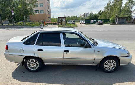 Daewoo Nexia I рестайлинг, 2010 год, 220 000 рублей, 3 фотография