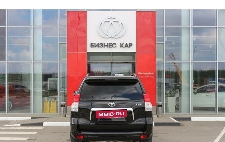 Toyota Land Cruiser Prado 150 рестайлинг 2, 2010 год, 2 590 000 рублей, 6 фотография