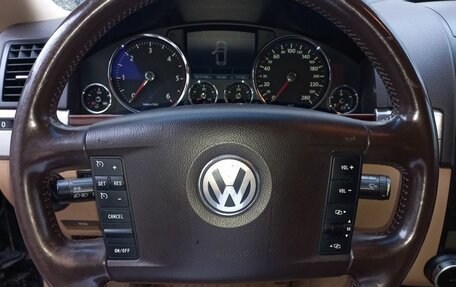 Volkswagen Touareg III, 2009 год, 1 225 500 рублей, 18 фотография
