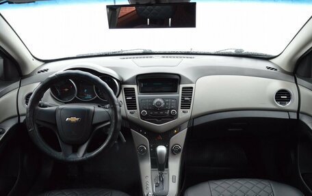 Chevrolet Cruze II, 2011 год, 830 000 рублей, 8 фотография